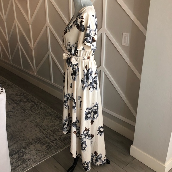 WEST KEI Floral Hi-Lo Dress in Ivory/Gray - Picture 3 of 4